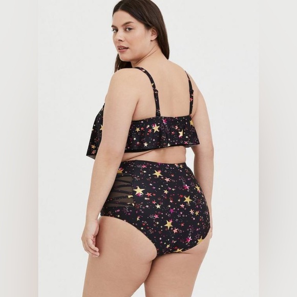 !NWT! Torrid v cut flounce bikini top women’s size 1X - Picture 2 of 13